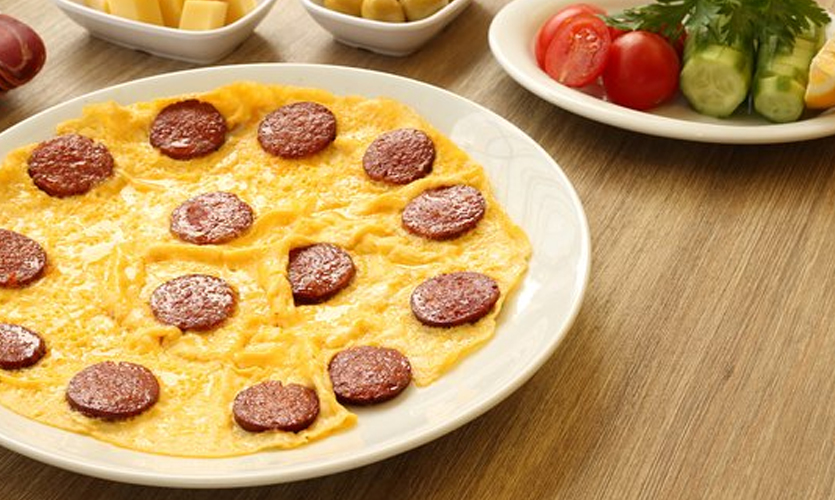 Sucuklu Omlet